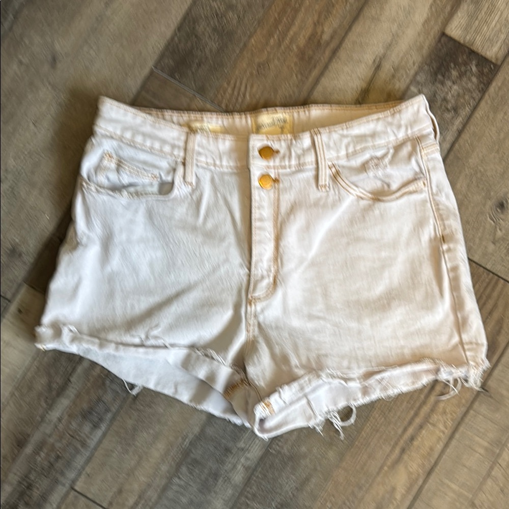 Universal Threads - Women's White Wash Denim Shorts - 12